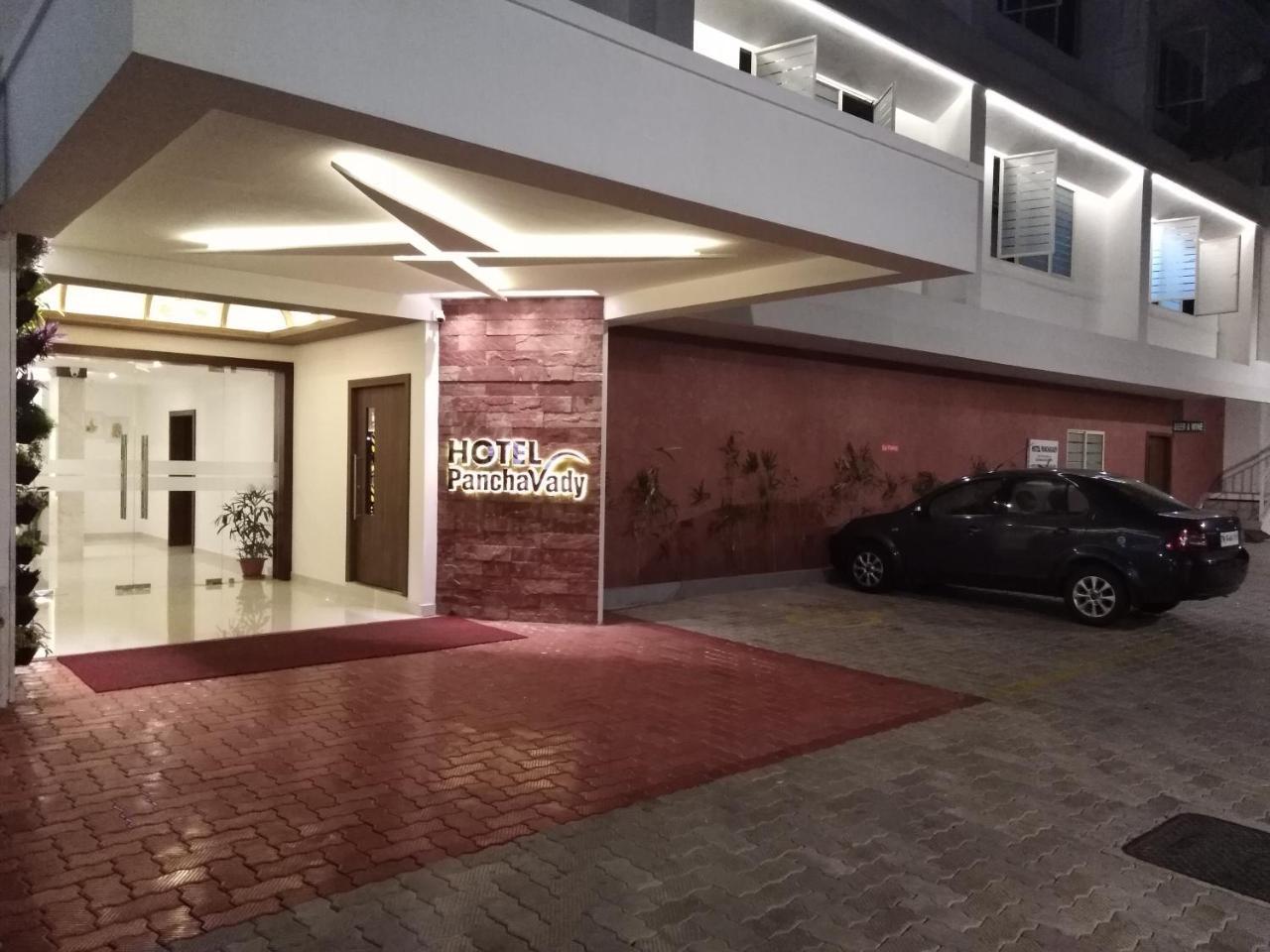ثيروفالّا Hotel Panchavady المظهر الخارجي الصورة